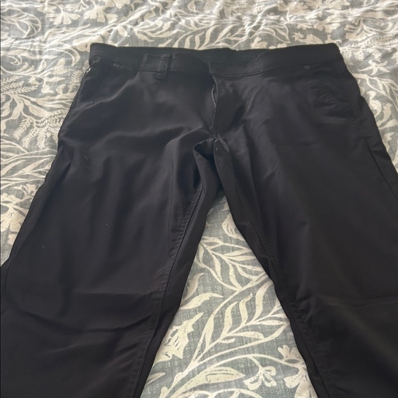 Sleek Black Men’s Weatherproof Pants - Picture 1 of 3